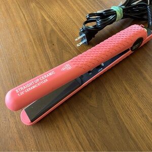 Nubi "Straight Up" Ceramic Flat Iron